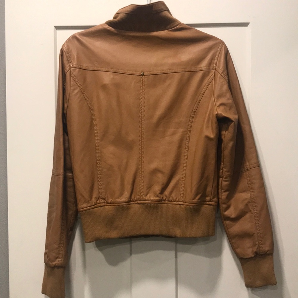 Jacket - Picture 3 of 4